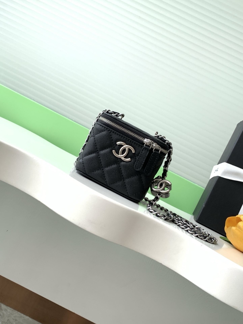 Ch**el cosmetic bags